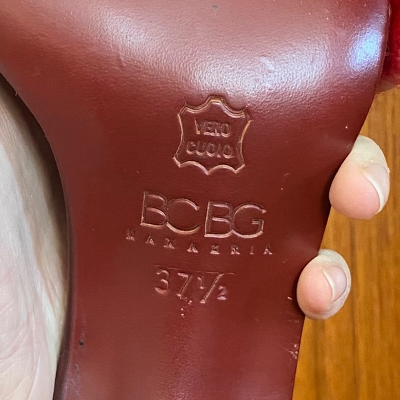 Red Fur Trimmed BCBG Kitten Heels - Picture 3 of 3